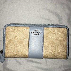 Coach wallet